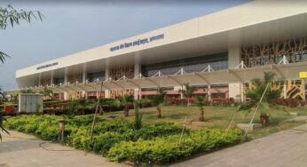 বিমানবন্দর নতুন টার্মিনালে বৃষ্টির জল পড়ায় দুর্ভোগ
