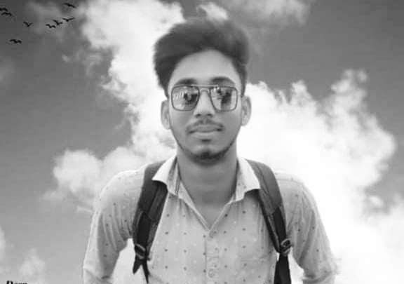  লেইকে তলিয়ে গেল কিশোর!!
