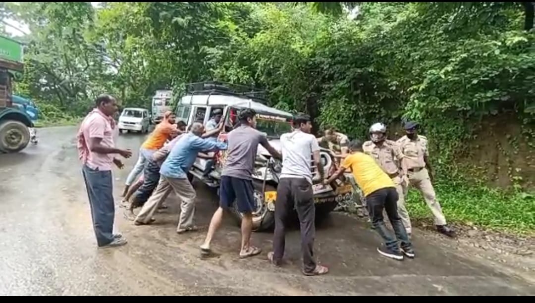যান সংঘর্ষে আহত পাঁচ
