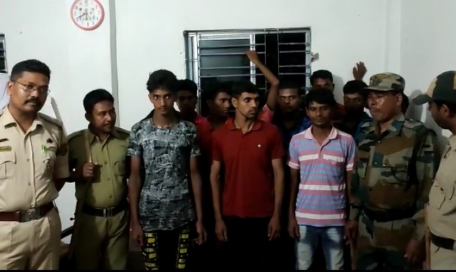  ১২জন বাংলাদেশী পুলিশের জালে!!!