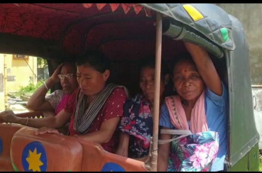 অটোতে প্রসব,মৃত্যু সদ্যজাত শিশুর!!!
