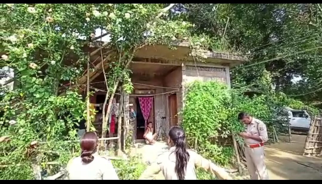 সালিশি সভায় নাবালিকাকে মারধোর ! সর্বত্র নিন্দা