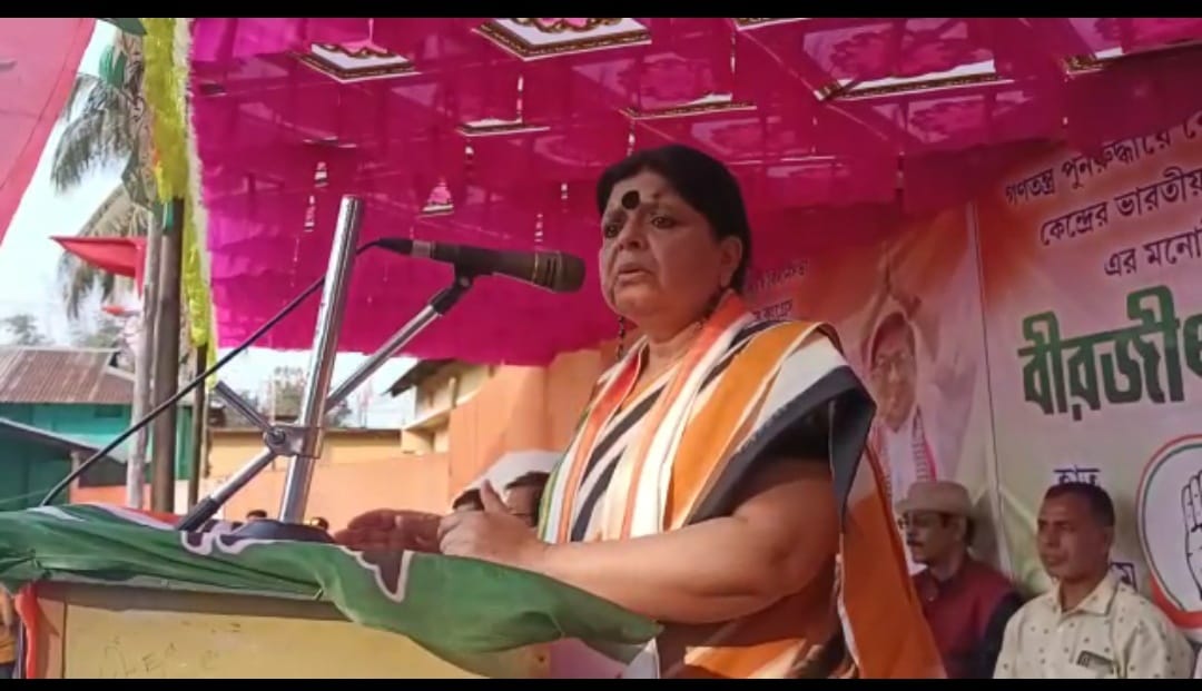 দলত্যাগীদের মানুষ ক্ষমা করবে না, কৈলাসহরে বললেন দীপা!!