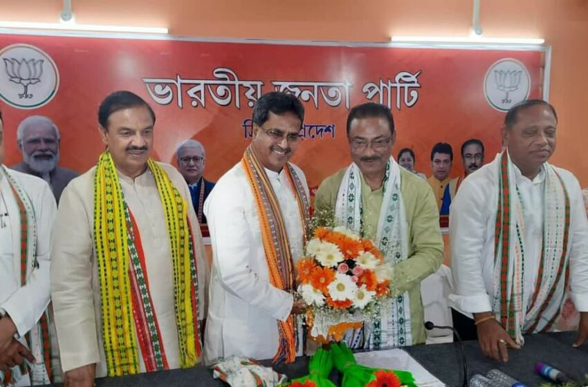 পরিষদীয় নেতা মানিক সাহা