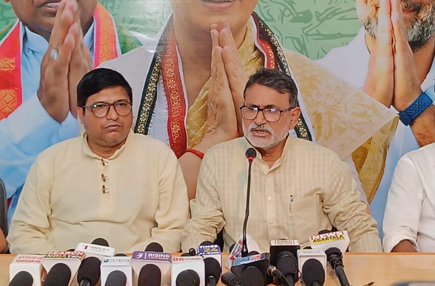 টিসিএ কান্ড মুখ্যমন্ত্রীর আশ্রয়ে প্রশ্রয়ে!! বিস্ফোরক আশিষ!!
