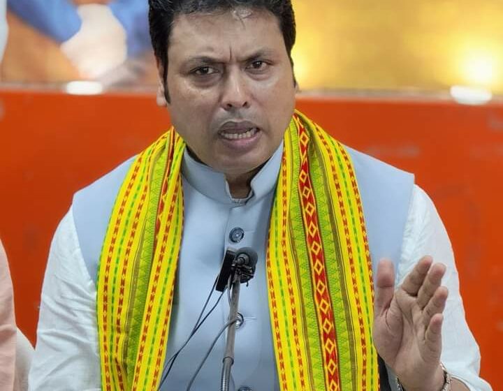 খাদ্যে বিষক্রিয়া আচমকা অসুস্থ হয়ে পড়লেন বিপ্লব দেব!!