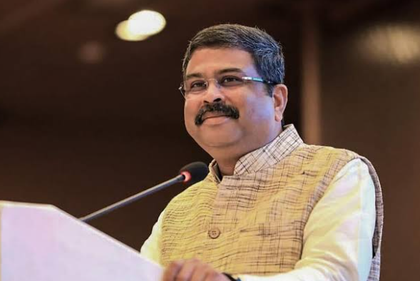  নজরকাড়া সম্বলপুর কেন্দ্র ধরে রাখাই চ্যালেঞ্জ ধর্মেন্দ্রর কাছে!!