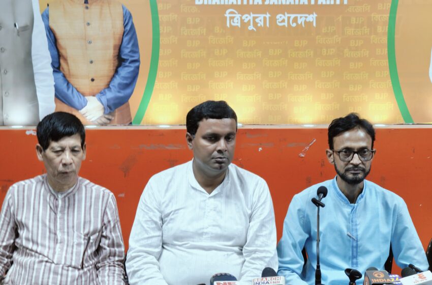 ভরাডুবির হতাশা থেকেই বামেদের বিভ্রান্তি: বিজেপি!!
