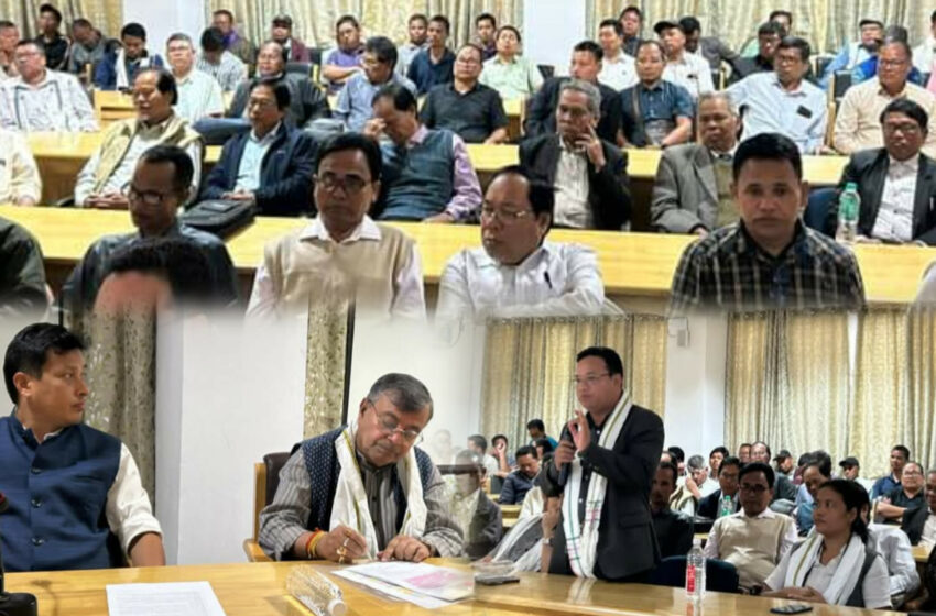 মাতৃভাষার স্বীকৃতি ও হজাগিরি ফ্যাস্টিভেলে ছুটির দাবীতে বৈঠক!!