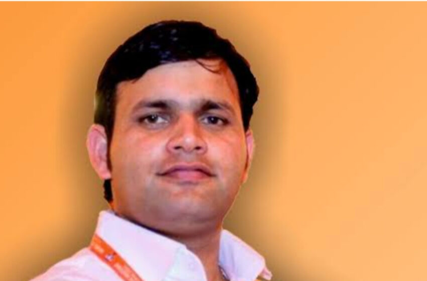 লিফটে আটক হরিয়ানার ক্রীড়ামন্ত্রী গৌরব গৌতম!!