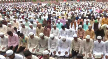কেন্দ্রীয় কারাগারে বন্দিদের নামাজ আদায়!!