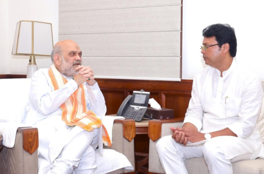  রাজ্যের স্বার্থ নিয়ে নীতিনের কাছে সাংসদ,দিল্লীতে অমিত-বিপ্লবের একান্ত বৈঠক, রাজ্য রাজনীতিতে গুঞ্জন!!