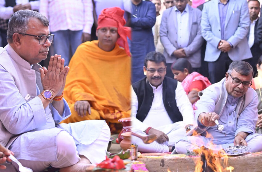  রুখিয়াতে নয়া প্রযুক্তির বিদ্যুৎ প্রকল্পের ভূমিপূজন,মাটির নীচে গ্যাস শেষ হয়ে যাচ্ছে তাই নতুন প্রযুক্তি জরুরি: রতন!!