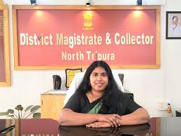  ক্ষমতা হস্তান্তরের জটে বিপত্তি ডিএমের বিরুদ্ধে হাইকোর্টে মামলা!!