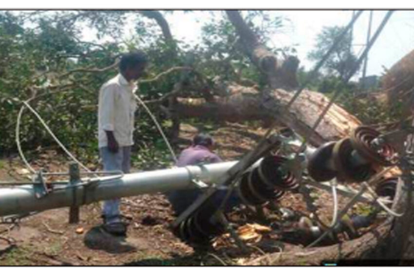  ৮ জেলায় কালবৈশাখীর ঝটকায়, বিপর্যস্ত বিদ্যুৎ পরিকাঠামো ক্ষয়ক্ষতি ২ কোটি ছাড়িয়ে